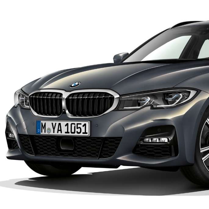 Model M Sport three-quarter front shot BMW 3 Series Touring, Model M Sport three-quarter front shot