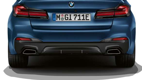 Trapezoidal exhaust tailpipe trim BMW 5 Series Saloon G30 Trapezoidal exhaust tailpipe trim BMW 5 Series Saloon G30 Facelift 2020 close-up rear