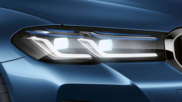 BMW Laserlight BMW 5 Series Saloon G30 BMW Laserlight BMW 5 Series Saloon G30 Facelift 2020 Phytonic Blue close-up front