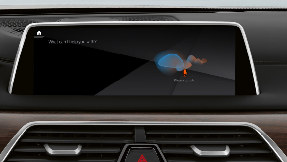 BMW 7 Series Saloon: Remote Software Upgrade BMW 7 Series Saloon: display and instrument cluster showing Remote Software Upgrade