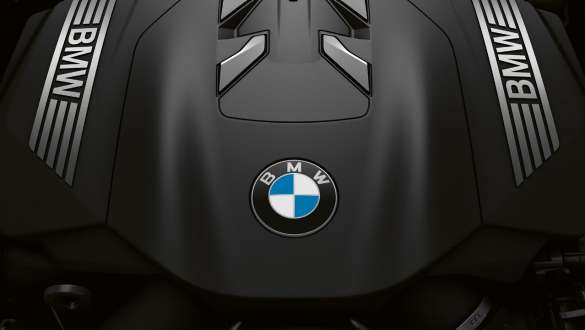 BMW TwinPower Turbo inline 6-cylinder petrol engine BMW 7 Series Saloon: close-up of BMW TwinPower Turbo inline 6-cylinder petrol engine