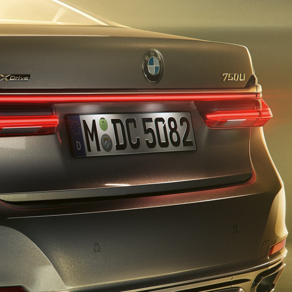 BMW 7 Series Saloon 750Li badge BMW 7 Series Saloon: close-up of 750Li badge on the rear