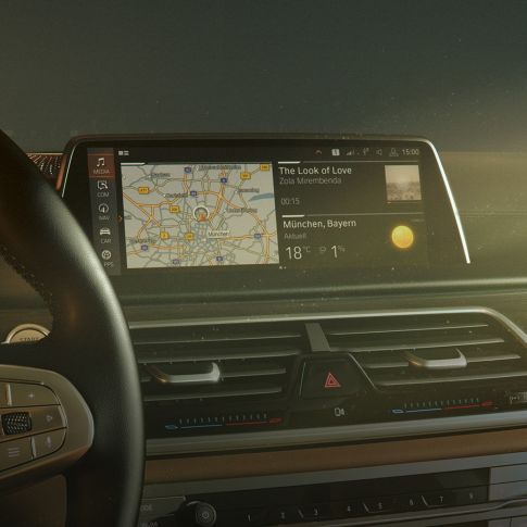 BMW Operating System 7.0 BMW 7 Series Saloon: BMW Operating System 7.0 on Control Display