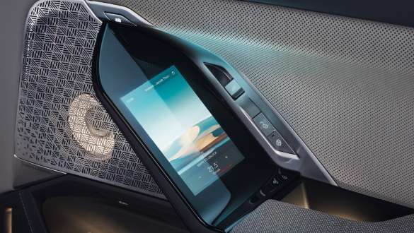 BMW Touch Command BMW M760e xDrive Saloon G70 BMW Touch Command BMW M760e xDrive Saloon G70 close-up rear door