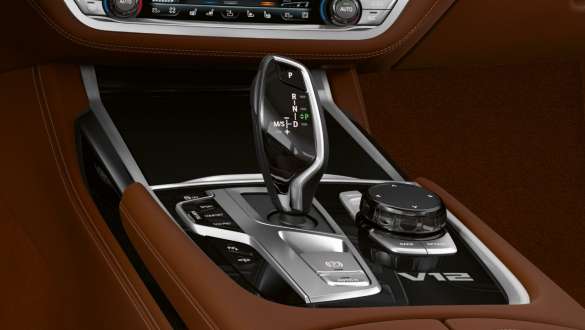 8-speed Steptronic Sport transmission BMW M760Li xDrive Saloon, 8-speed Steptronic Sport transmission