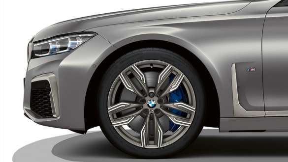 20" M light alloy wheels Double-spoke style 760 M with mixed tyres BMW M760Li xDrive Saloon, 20" M light alloy wheels Double-spoke style 760 M with mixed tyres