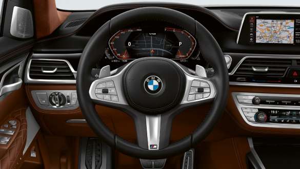 M leather steering wheel BMW M760Li xDrive Saloon, BMW 7 Series M Performance, M leather steering wheel