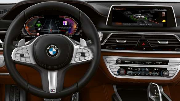 Driving Assistant Professional BMW M760Li xDrive Saloon, Driving Assistant Professional