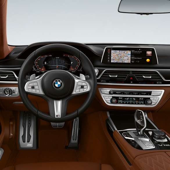 Interior design BMW M760Li xDrive Saloon, interior design
