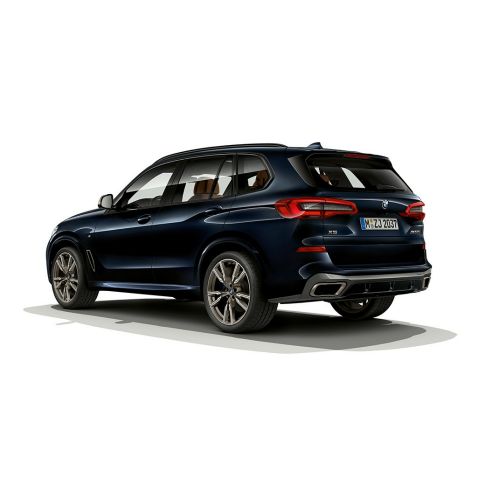 BMW X5 M50d rear view BMW X5 M50d with M roof spoiler G05 Carbon black metallic rear view
