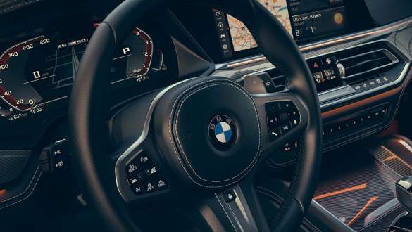 BMW X6 M50i Steptronic Sport transmission. BMW X6 M50i Steptronic Sport transmission.