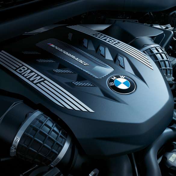 Engine BMW X6 M50i M TwinPower Turbo engines in the G06 BMW X6 M50i