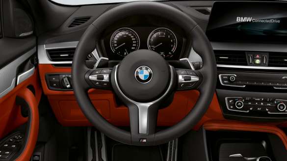 Cockpit BMW X2 F39 Cockpit Active cruise control with Stop&Go function BMW X2 F39 interior