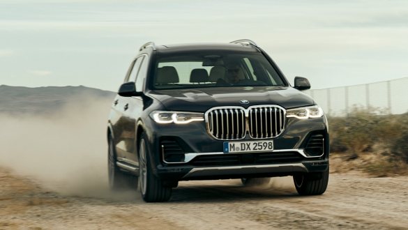 Executive Drive Pro: BMW X7 driving offroad BMW X7 driving offroad