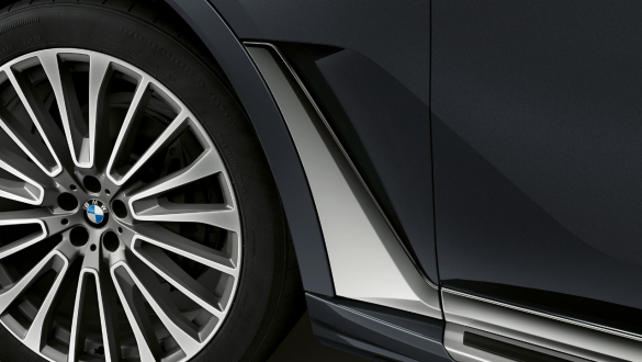 Air Breather Close-up of the BMW X7 Air Breather