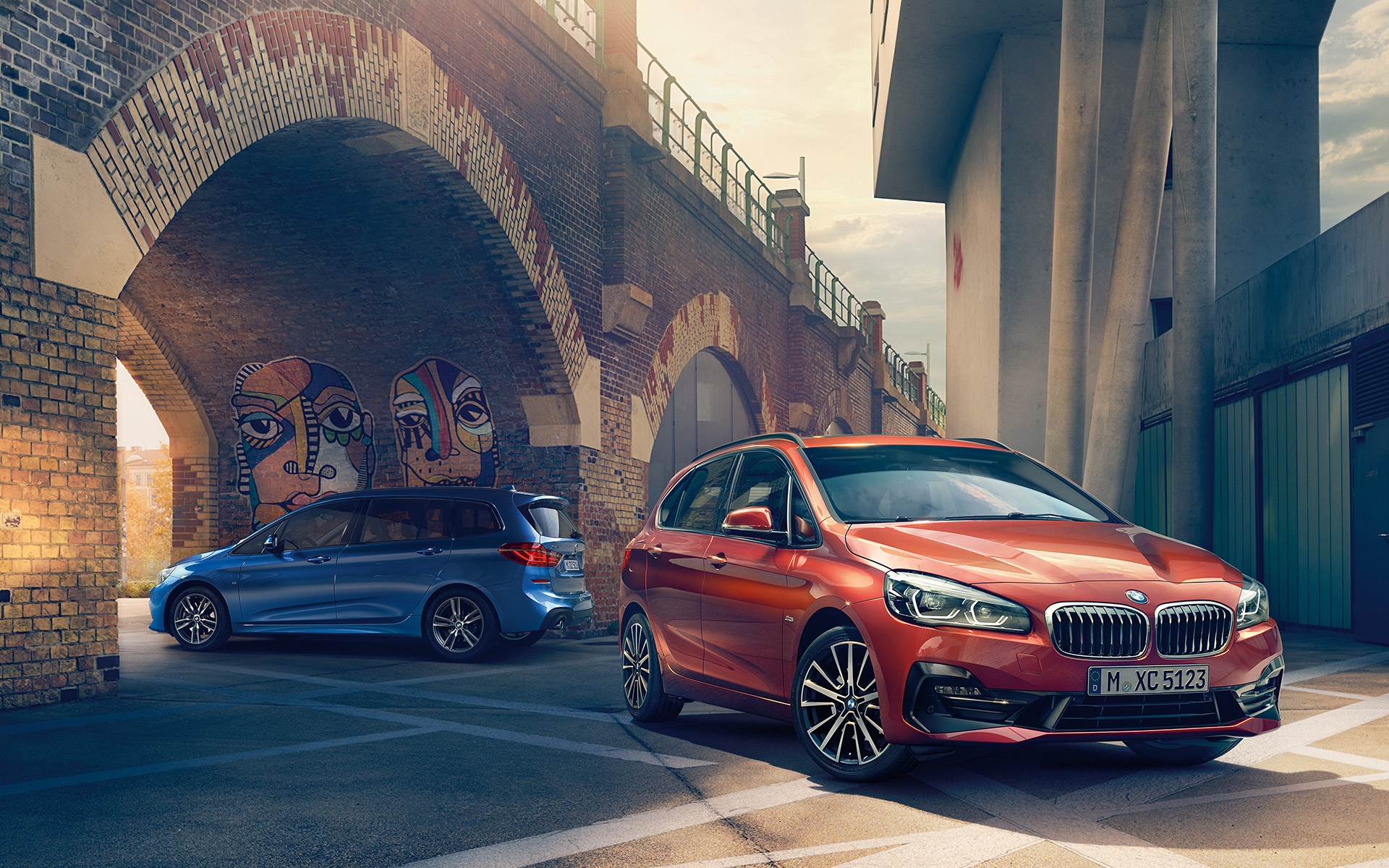 Bmw 2 Series Active Tourer Images Amp Videos