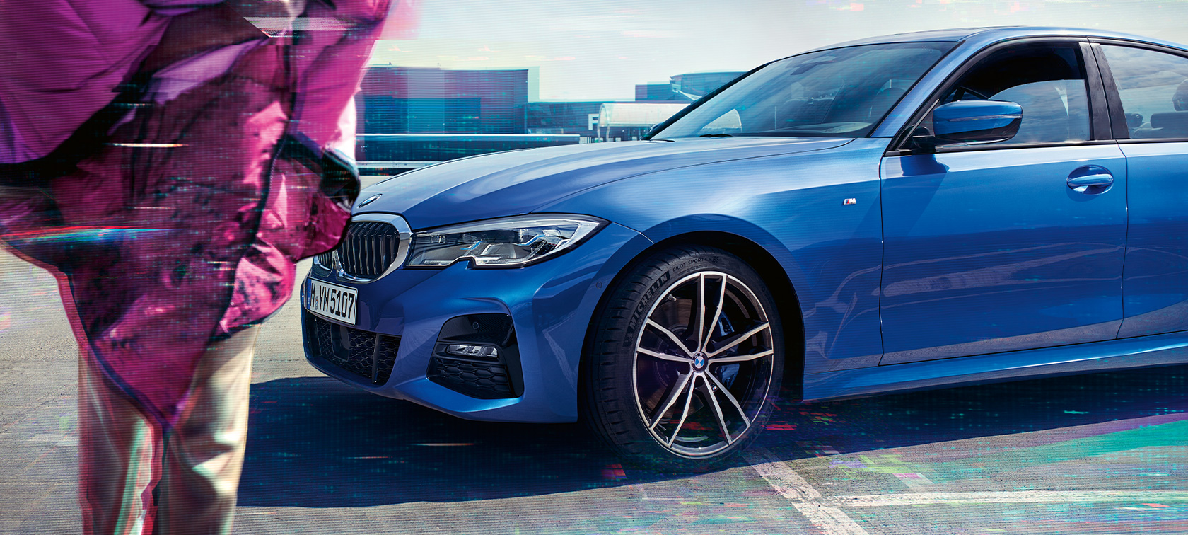 driver assistance connectivity BMW 3 Series Saloon BMW 3 Series Saloon BMW 330i driver assistance connectivity