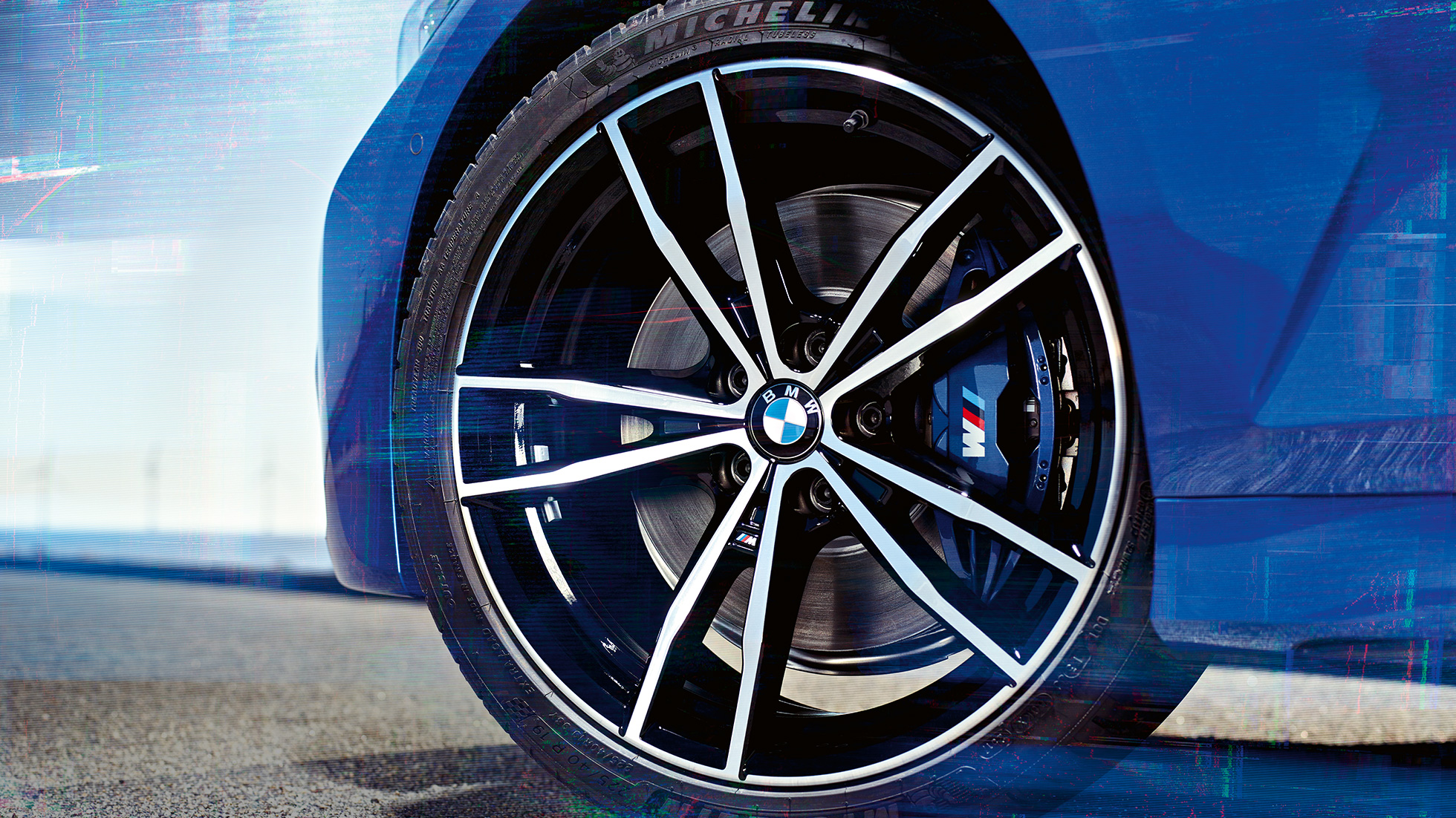 BMW 3 Series Saloon, light alloy wheels 791 M. Close-up of 19'' M light alloy wheels 791 M Jet Black of the BMW 3 Series Saloon.