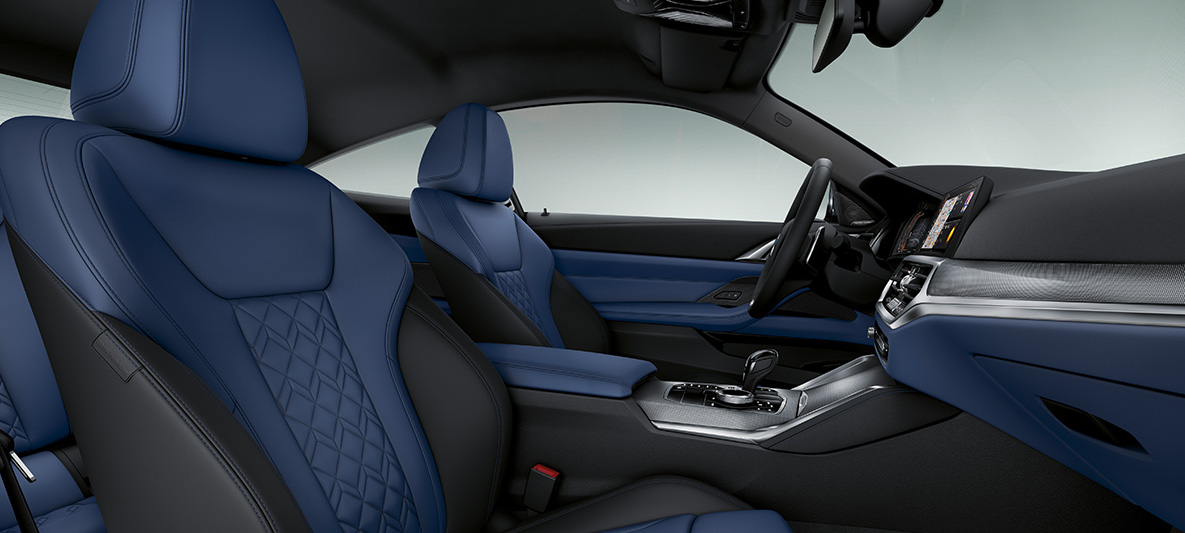 Leather trim 'Merino' Fjord Blue/Black BMW 4 Series Coupé Individual 2020 G22 Interior BMW Individual extended leather trim 'Merino' Fjord Blue/Black BMW 4 Series Coupé Individual G22 2020 interior