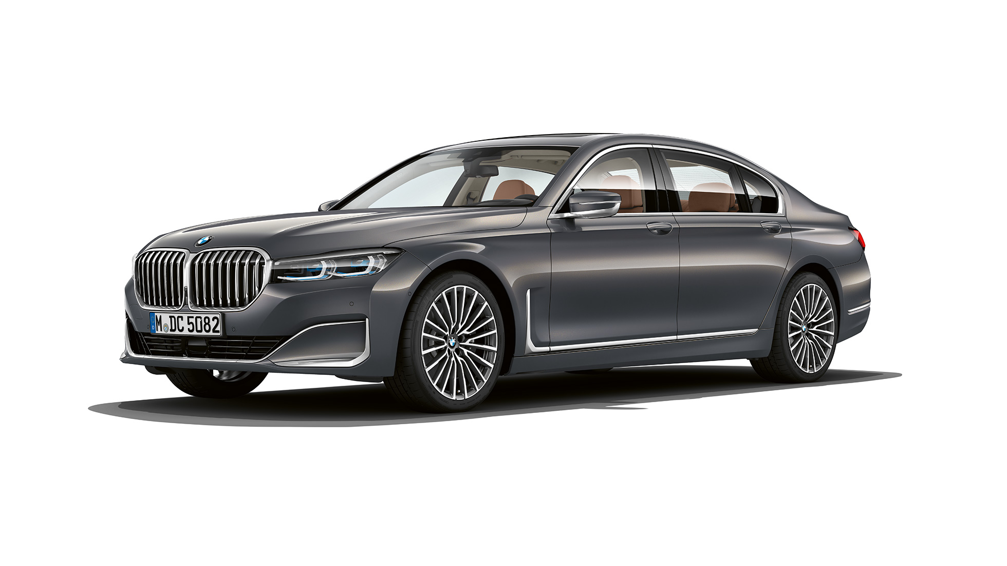 BMW 7 Series Saloon with Exterior Design Pure Excellence, three-quarter front view Grey BMW 7 Series Saloon with Exterior Design Pure Excellence in three-quarter front view