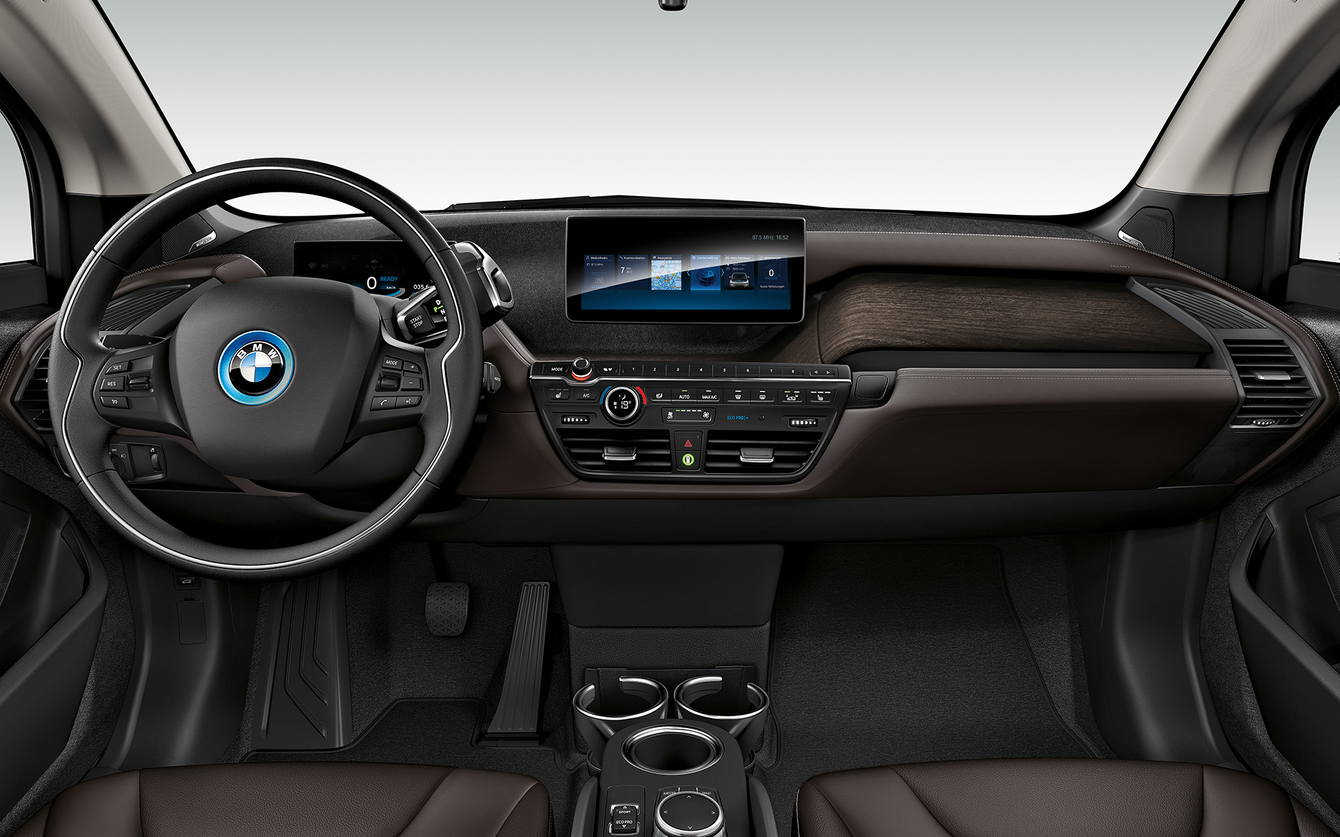 BMW i3s I01 2018 interior cockpit