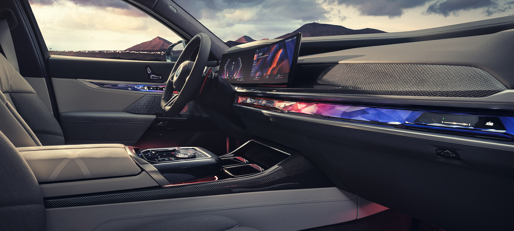 Interior BMW M760e xDrive Saloon G70 Interior BMW M760e xDrive Saloon G70 Side view from front passenger