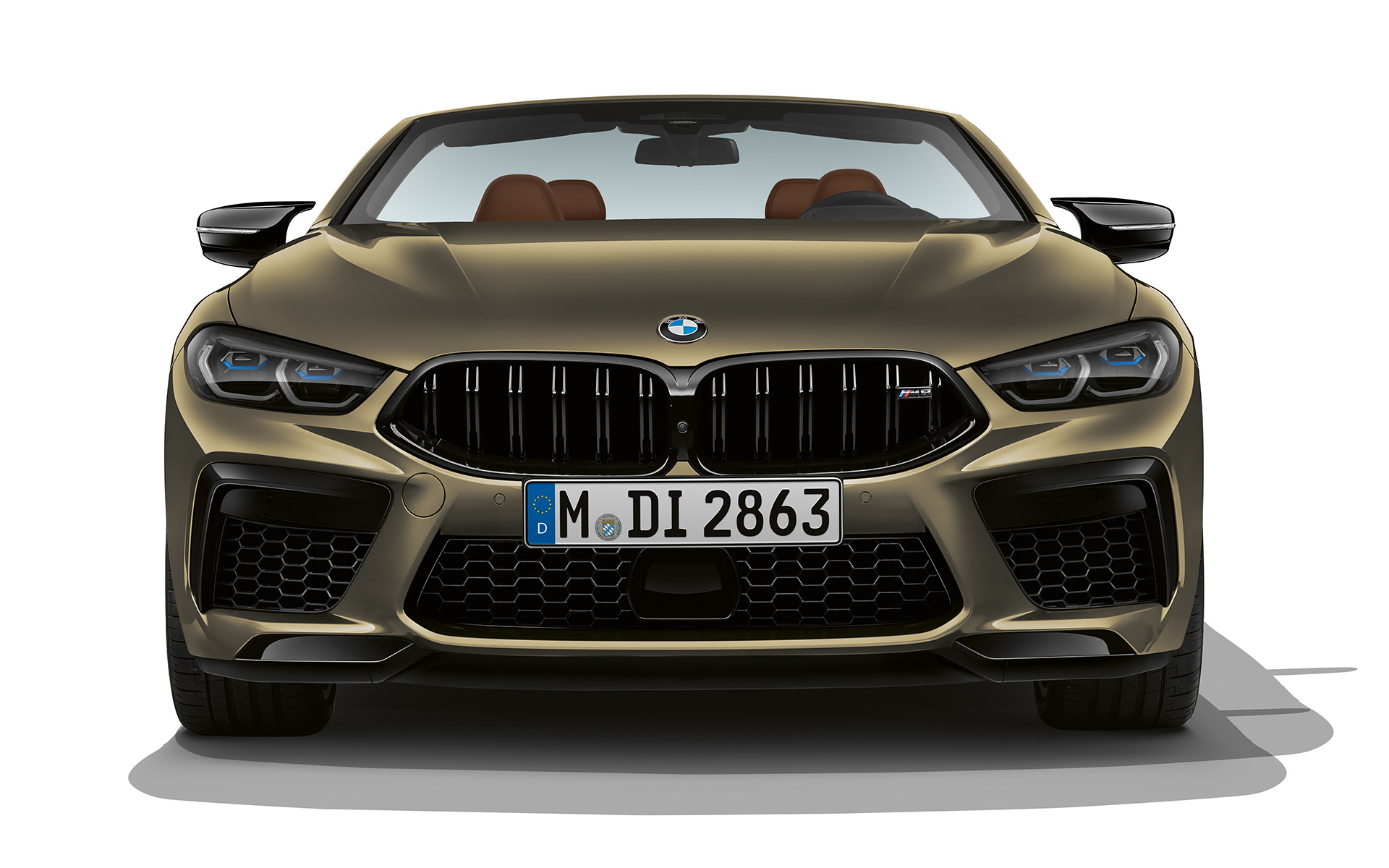Front view BMW M8 Competition Convertible F91 LCI Facelift 2022 BMW M8 Competition Convertible F91 LCI Facelift 2022 BMW Individual Brass metallic front view