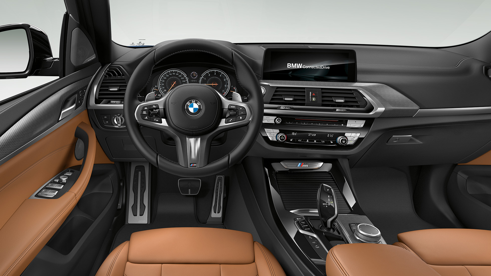 BMW X3 M40i and BMW X3 M40d, interior, cockpit with M leather steering wheel and M Sport seats. BMW X3 M40i and BMW X3 M40d, cockpit.