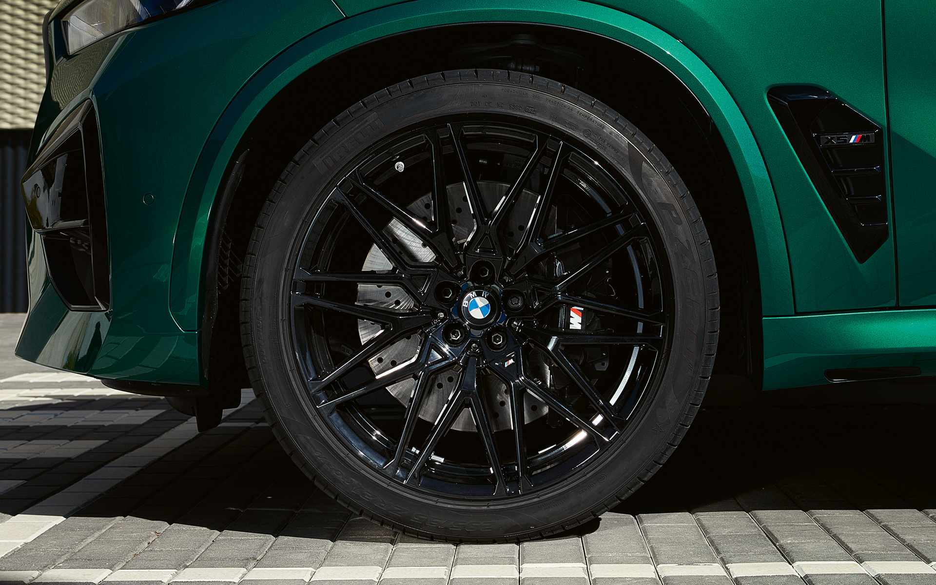 BMW X5 M Competition F95 21"/22" M light alloy wheels star spoke 818 M black BMW X5 M Competition F95 2023 21"/22" M light alloy wheels star spoke 818 M black
