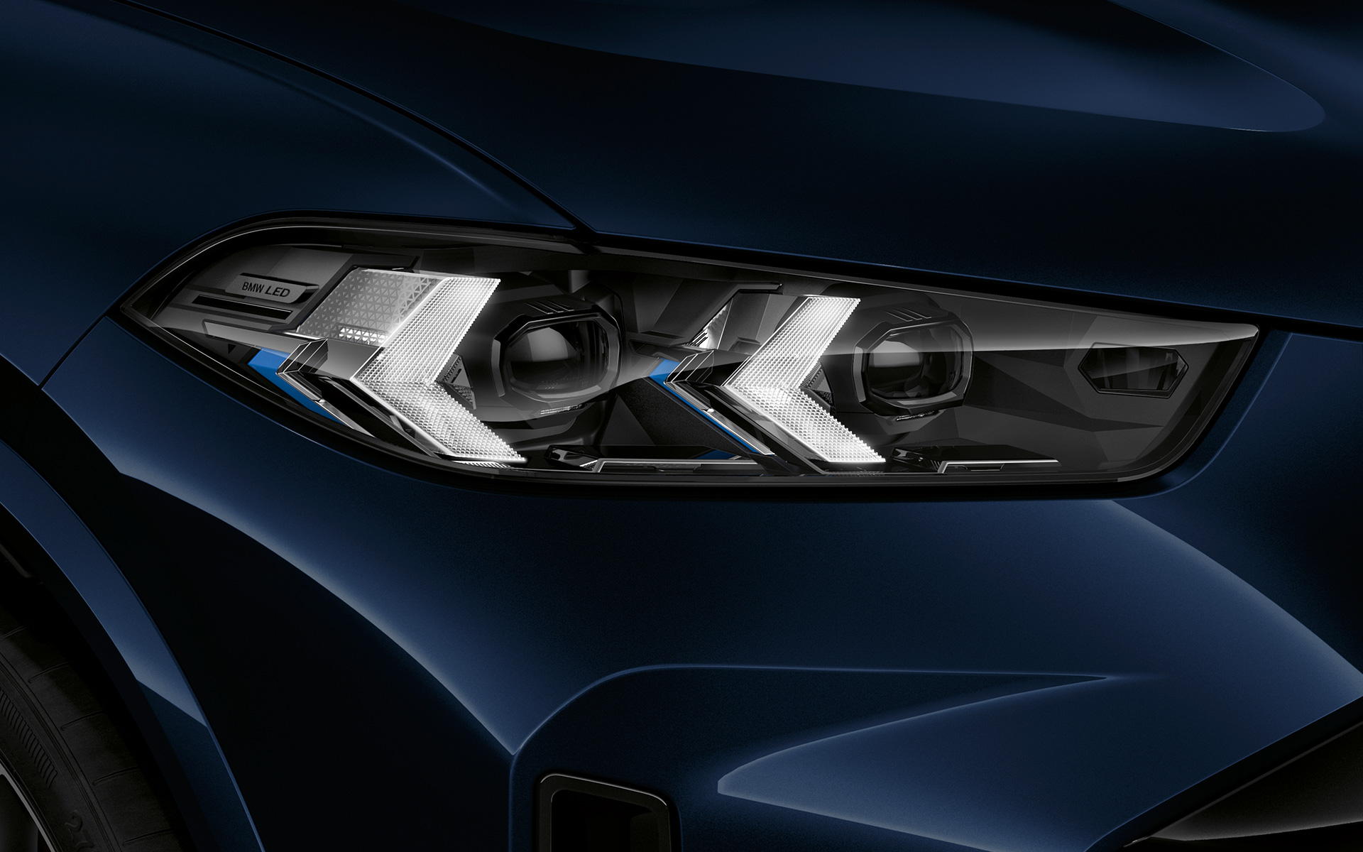 BMW X5 M60i xDrive G05 MP headlights BMW X5 M60i xDrive G05 MP headlights close-up