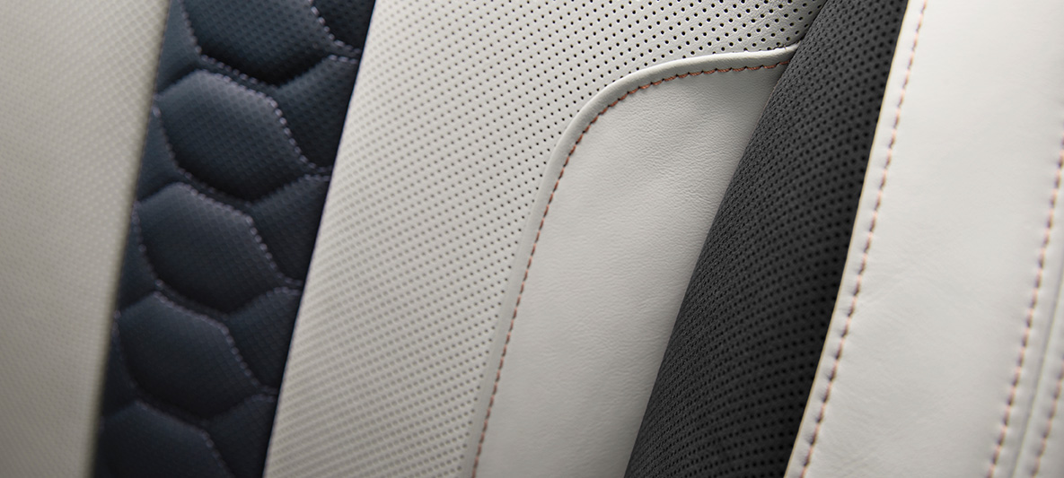 BMW X6 M First Edition F96 2020 interior multifuctional seats full leather 'Merino'/Alcantara combination Silverstone/Night Blue BMW X6 M First Edition F96 2020 interior multifuctional seats full leather 'Merino'/Alcantara combination Silverstone/Night Blue