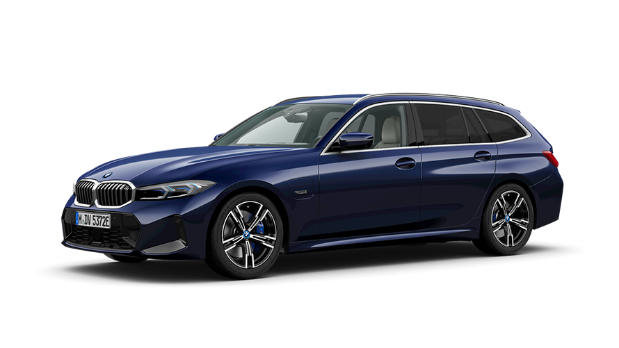 BMW 3 Series Touring plug-in hybrid three-quarter front view BMW 3 Series Touring plug-in hybrid studio shot three-quarter front view