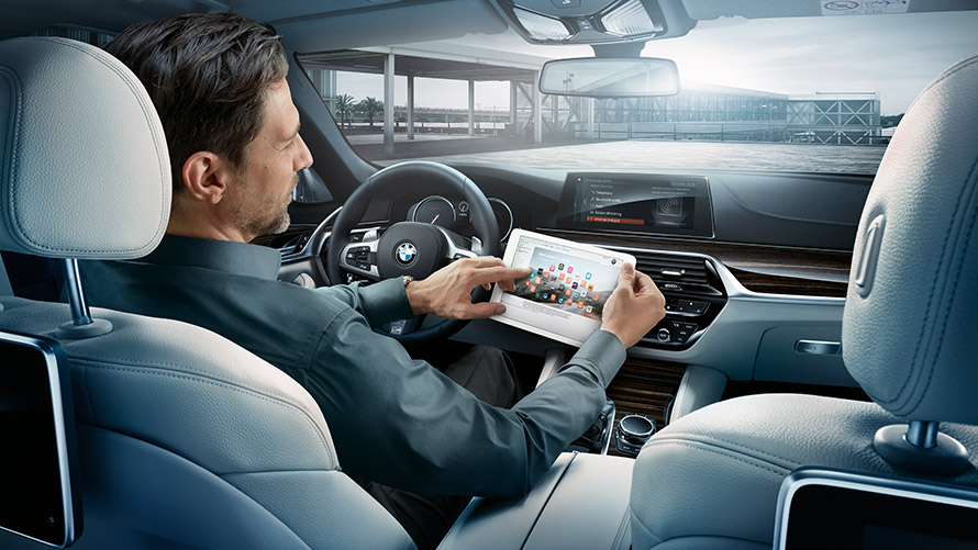 Wi-Fi Hotspot Man using Wi-Fi Hotspot in BMW