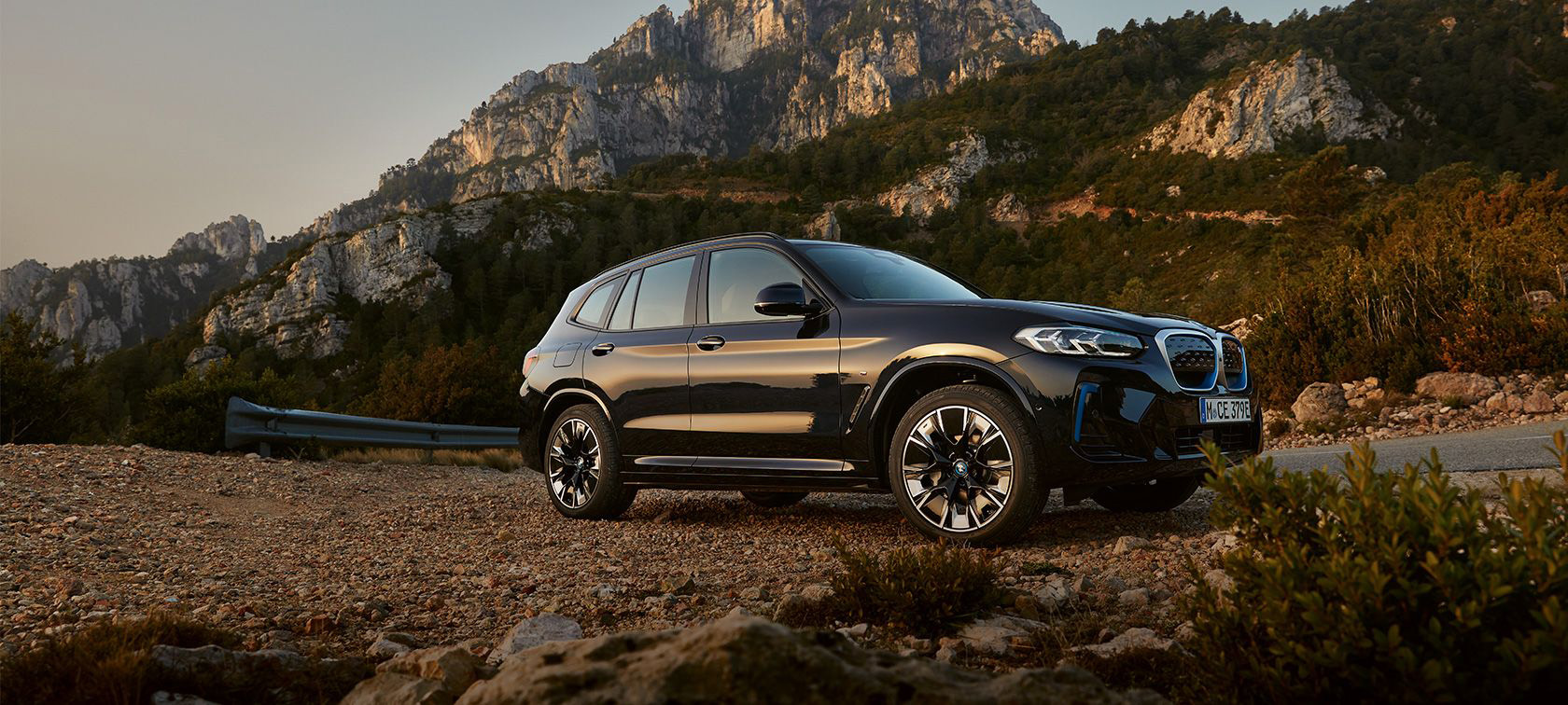 BMW iX3 Mid size Family Electric SUV Price Range Interior