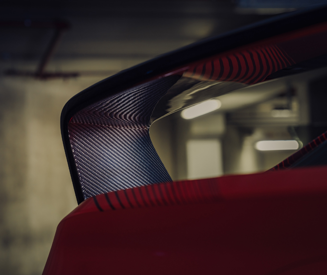 M Performance rear spoiler carbon