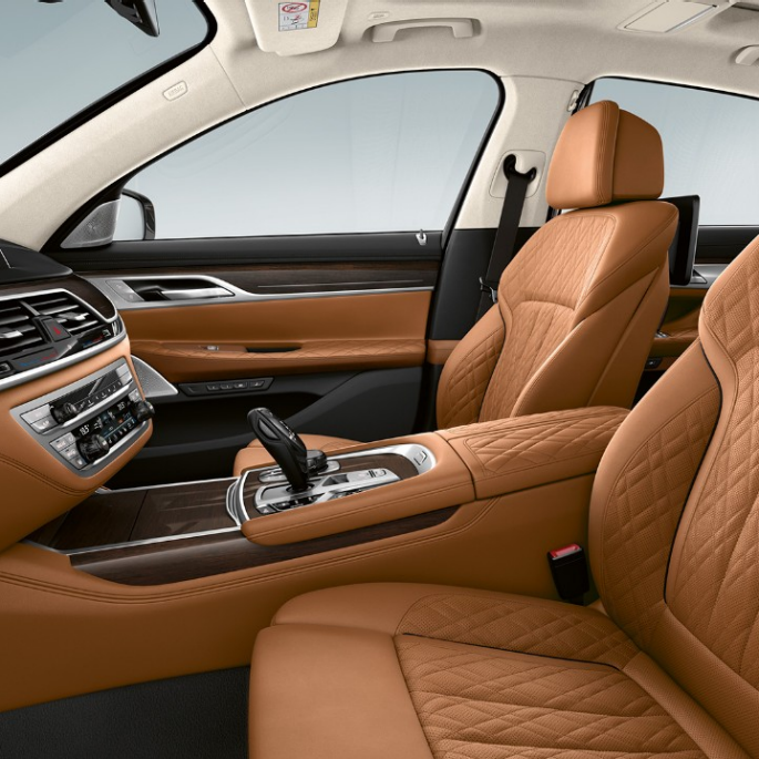 BMW 7 Series Saloon Design with Exterior Design Pure Excellence, leather upholstery BMW 7 Series Saloon with Exterior Design Pure Excellence, Nappa leather upholstery